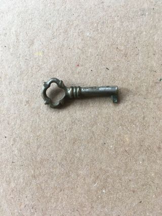 Vintage Skeleton Key,  Small,  Jewelry Or Trinket Box,  1 1/8 " Length