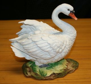 Vintage Mute Swan By Andrea By Sadek Made In Japan Porcelain Figurine 6.  75 "
