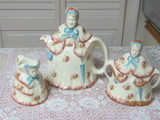 Little Old Lady Tea Set Tea Pot Sugar Bowl Creamer Made In England 40s Whimsical