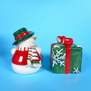 Fitz and Floyd Snowman Salt & Pepper Shaker Set Holiday Xmas Gift Box Red Green 4