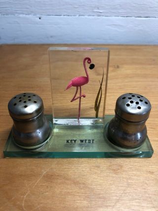 Vintage Key West Acrylic Base W/tiny Salt And Pepper Shaker Souvenir W/flamingo