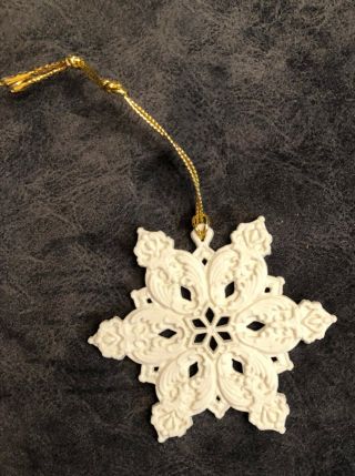 Vintage Lenox Snowflake Ornament Ivory China 3 "