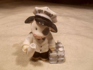 Figurine Mary Moo Moos “got Milk”
