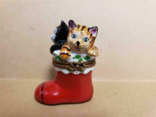 LIMOGES Porcelain Peint Main KITTENS - CAT IN SANTA BOOT Christmas Trinket Box 2
