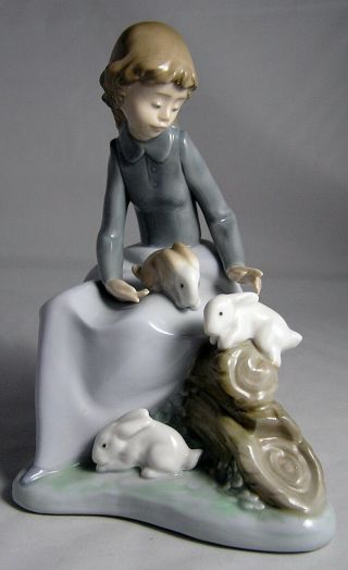 Nao Lladro Figurine Young Girl With Bunny Rabbits On Log 1026 Exc.