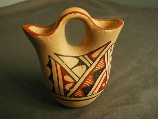 Miniature Native American Pottery Wedding Jug - Signed D Sahugine Jimez - T3