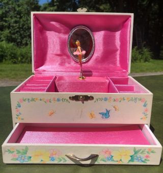 1993 Pink Young Girl Ballerina Turns In Mirror Jewelry Music Box Plays Swan Lake
