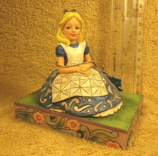 Disney Traditions Jim Shore Alice Awaiting An Adventure Figurine