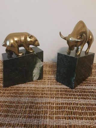Wall Street Brass The Bull And The Bear Garnite Marble Bookcase