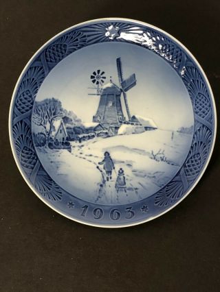 1963 Royal Copenhagen Kai Lange:windmill Christmas Plate