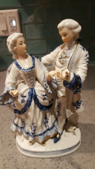 Vintage Colonial Figurine Couple Blue And White W/ Gold Trim By Norleans