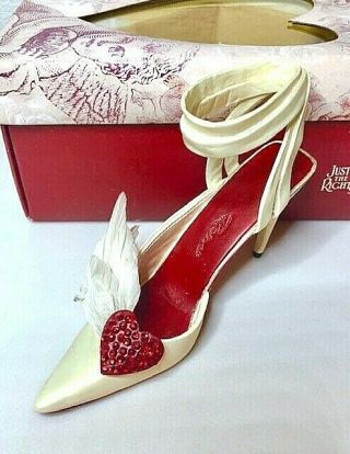 Just The Right Shoe Raine " Hearts Aflutter " 25440 Gift Set 2003