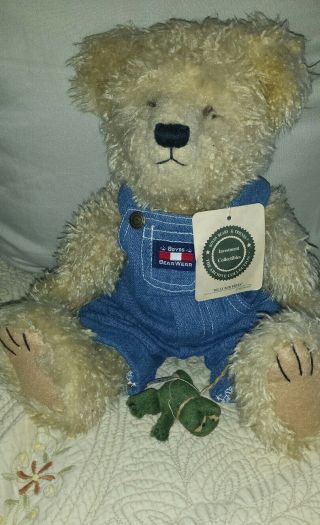 Boyds Bears And Friends Plush Billy Bob Bruin With Frog And Tags