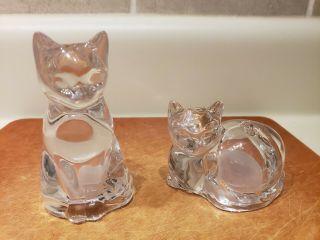 A Set Of Clear Glass Cat Salt And Pepper Shakers 