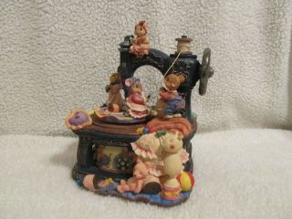 Vintage Classic Treasures Music Box.  Sewing Machine With Mice.