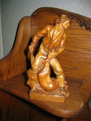 ANRI Wood hand carved figurine 