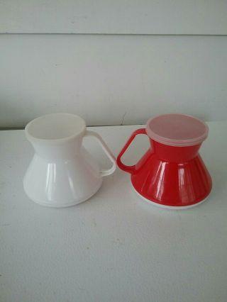 Vintage plastic coffee mugs with lids retro 2