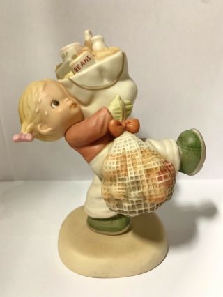 Enesco Memories Of Yesterday " Must Feed Them Over Christmas " Figurine 522406