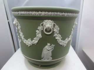 Wedgwood Light Green Jasper Ware Vase With White Classical Decorations