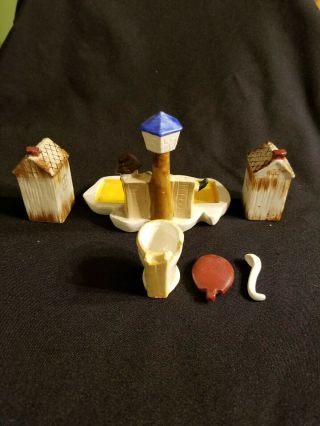 VINTAGE OUTHOUSE,  TOILET,  MAN ON BENCH SALT AND PEPPER SHAKERS JAPAN 4
