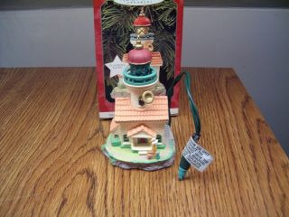 Mib Hallmark 1998 Lighthouse Greetings 2 Keepsake Christmas Ornament Magic Lite
