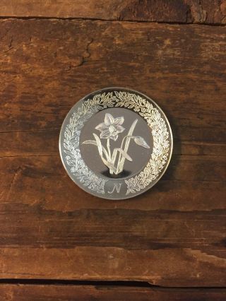 Sterling Silver Mini Flower Plate Coin 1979 Franklin N Narcissus