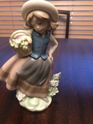 Vintage Lladro Sweet Scent Young Girl Figurine 1983 Retired