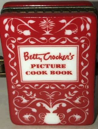 Trinket Box W/ Trinket Phb Betty Crocker Picture Cookbook