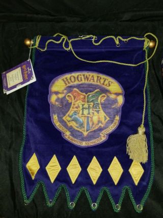 Hogwarts School Crest Ornament Display Wt And 6 Pewter Keepsake Ornaments