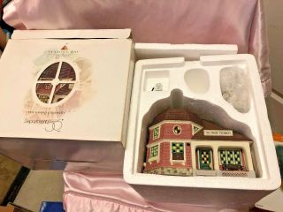 53305 Dept 56 Seasons Bay The Grand Creamery 1st Edition Lighted