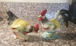 Vintage Rooster/hen Salt And Pepper Shakers Japan Cork Stoppers
