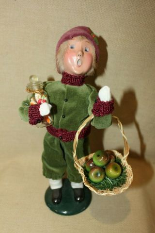 1997 Byers Choice Carolers Boy With Jar Candy And Basket Of Apples Green Velvet