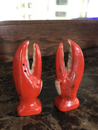 Vintage Lobster Claws Salt and Pepper Shakers Japan Clam Bake EUC 2