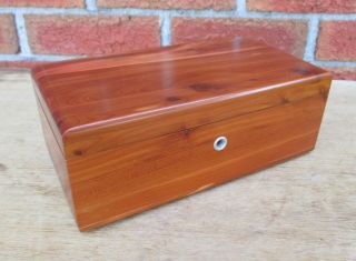 Lane Cedar Jewelry Chest With Key - 82 Furniture Fair Greenville Mississippi