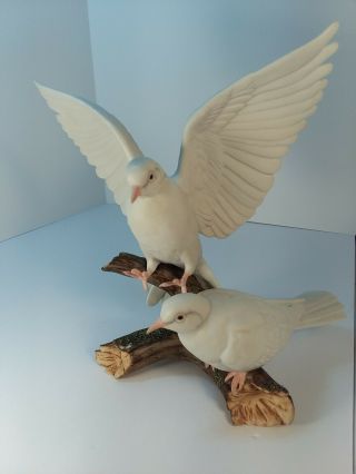 Homco Masterpiece Porcelain White Doves Figurine - 1985