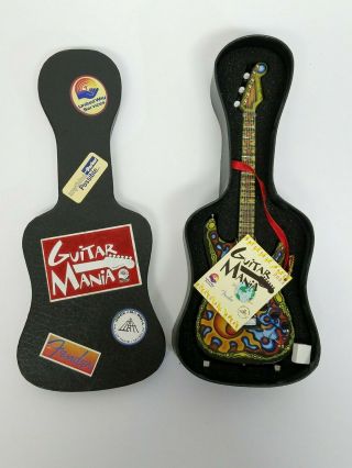 Guitar Mania Miniature Guitar Masterblaster Stratocaster W Guitar Stand And Case