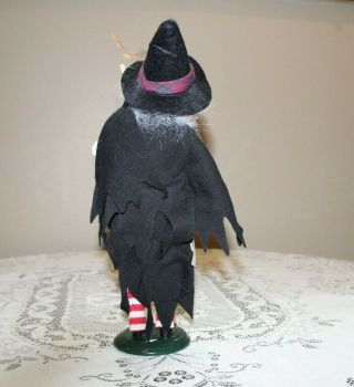 Byers Choice The Carolers 2003 Witch w/Broom 5