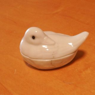 Vintage Porcelain Tiny White Trinket Box With Duck On Top