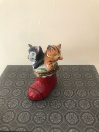 Limoges Trinket Box,  Peint Main,  Cats In A Christmas Stocking