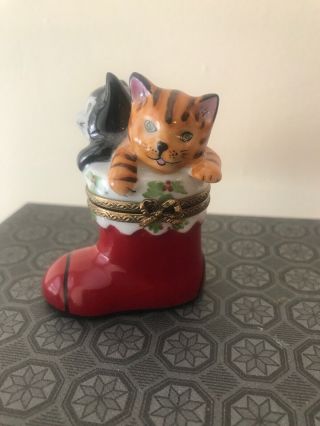 Limoges Trinket Box,  Peint Main,  Cats In A Christmas Stocking 2