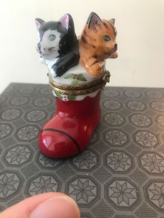 Limoges Trinket Box,  Peint Main,  Cats In A Christmas Stocking 6