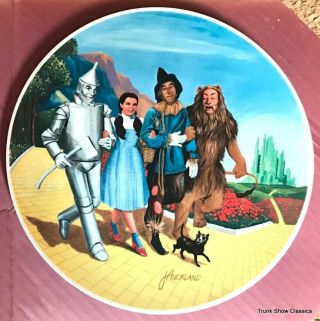 2 - " The Grand Finale " Knowles Wizard Of Oz,  10 " Collector Plates - 1 Boxed