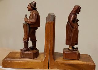 VINTAGE SET OF CARVED WOODEN Old Country Man & Woman BOOKENDS FOLK ART BOOK END 2