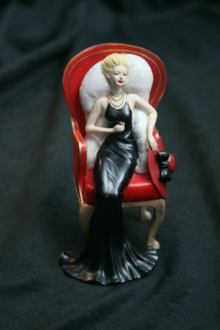 A Sweet Escape Lady Figurine - Relaxing Moments With Coca Cola Numebered