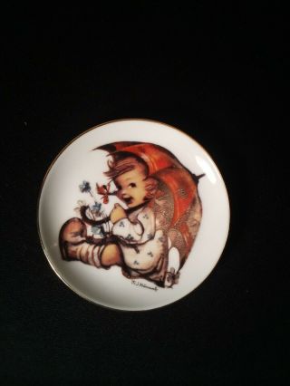Vintage M.  J.  Hummel Miniature Plate " Umbrella Girl "