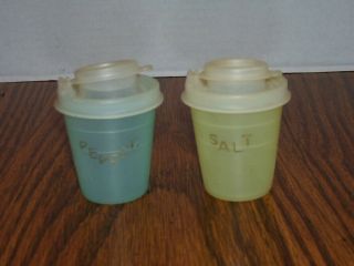 Vintage Tupperware Mini Midget Salt And Pepper Shakers Yellow & Blue