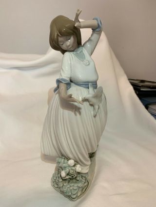 Nao By Lladro Figurine Girl In White Dress Dancing