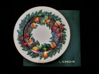 Lenox Christmas Wreath Collector Plate,  " 1988 Delaware The Eighth Colony "