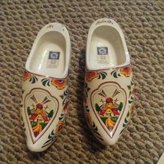 Vintage Dutch Holland Hand Carved/painted Wooden Shoes/clogs Windmill.  Jundra