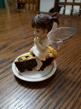 Little Kitchen Fairies Sugar Pie Fairie 102712 Fairy Figurine Figure 2001 2